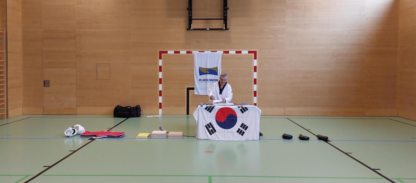 Taekwondo Training in der Halle
